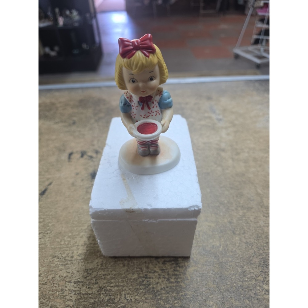 Vintage 1993 Campbell's Soup Kids Porcelain 4" Girl Figurine